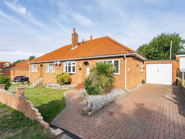3 bedroom semi detached bungalow for sale