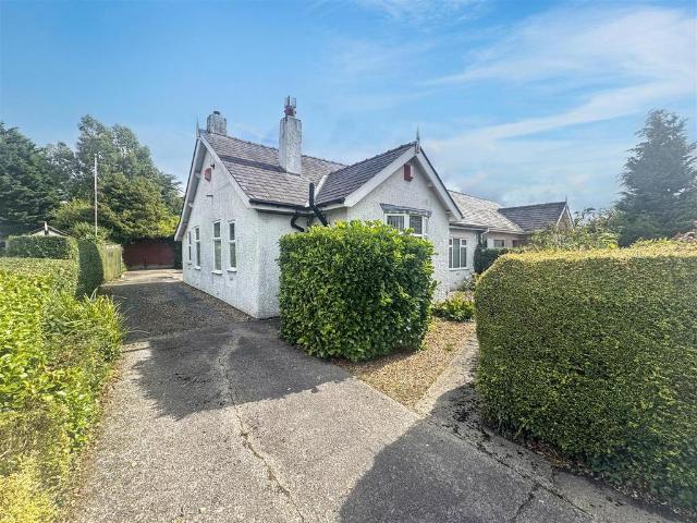 3 bedroom semi detached bungalow for sale