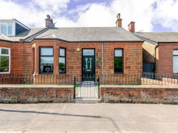 3 bedroom semi detached bungalow for sale