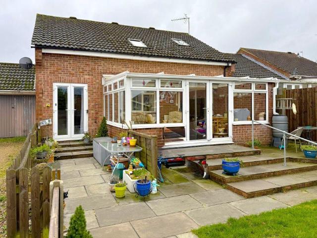 3 bedroom semi detached bungalow for sale