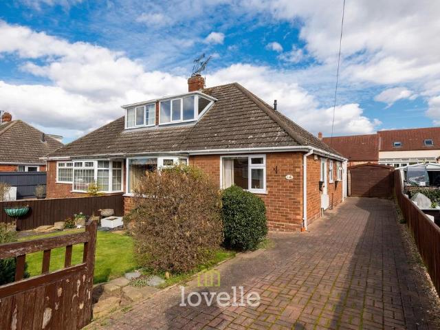 3 bedroom semi detached bungalow for sale