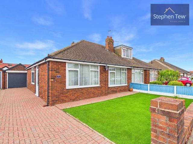 3 bedroom semi detached bungalow for sale