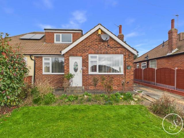 3 bedroom semi detached bungalow for sale