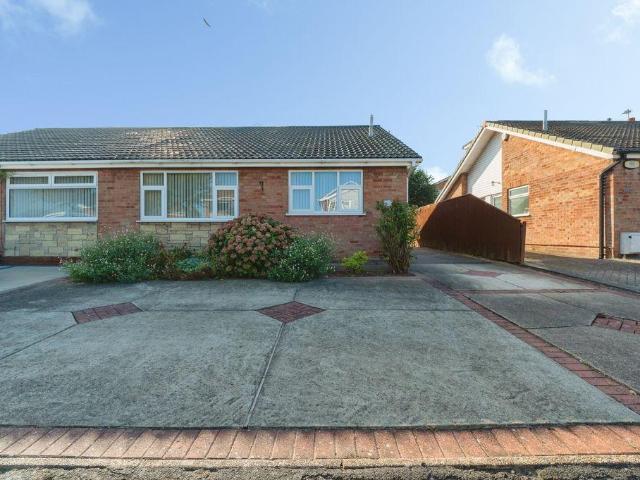 3 bedroom semi detached bungalow for sale