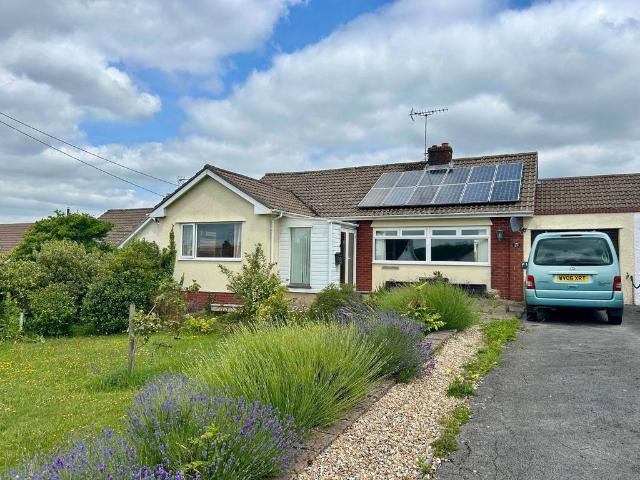 3 bedroom semi detached bungalow for sale