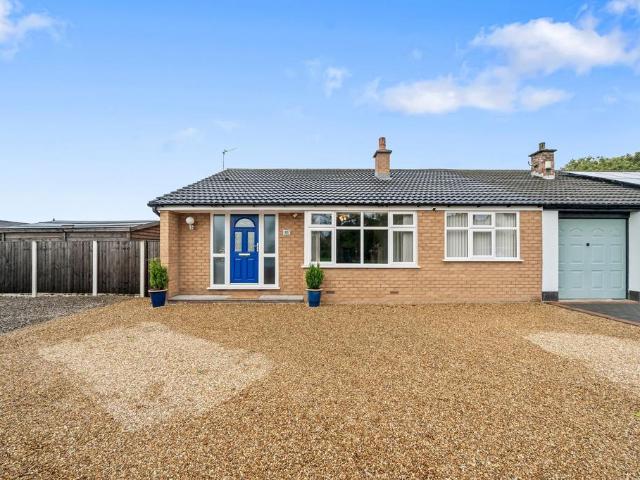 3 bedroom semi detached bungalow for sale