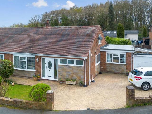 3 bedroom semi detached bungalow for sale