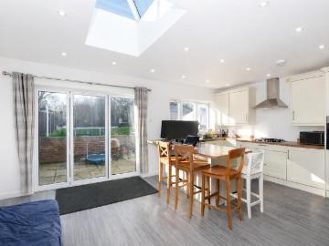 3 bedroom semi detached bungalow for sale