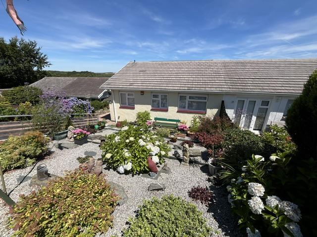 3 bedroom semi detached bungalow for sale