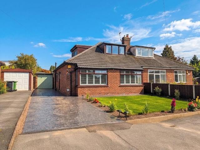 3 bedroom semi detached bungalow for sale