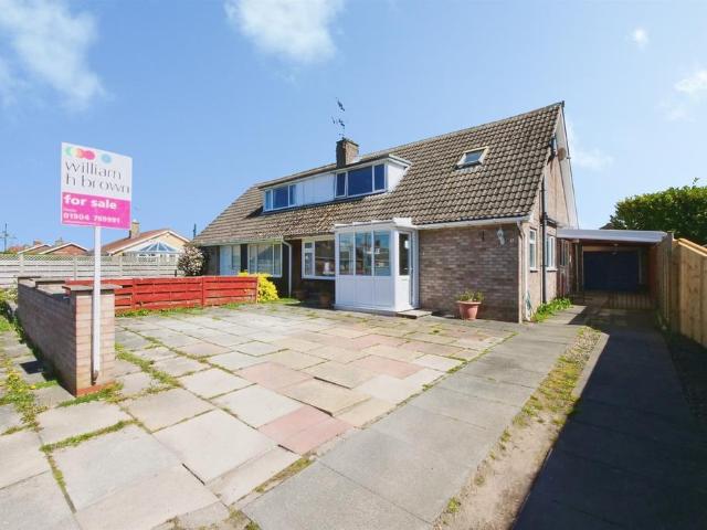 3 bedroom semi detached bungalow for sale