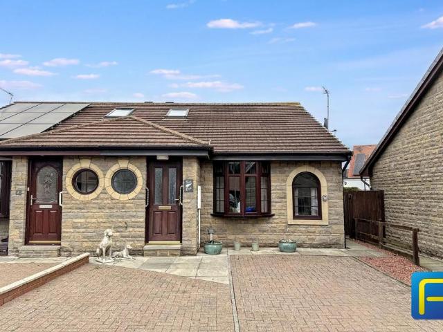 3 bedroom semi detached bungalow for sale