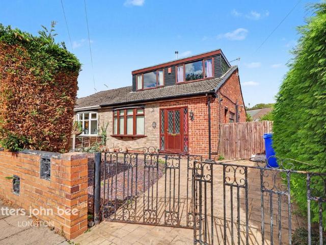 3 bedroom semi detached bungalow for sale