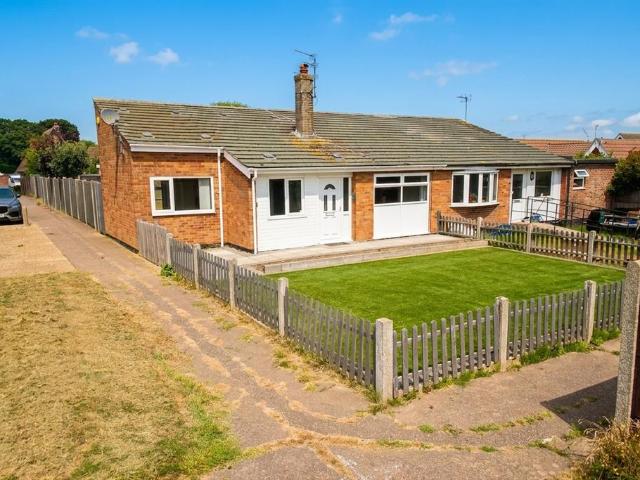 3 bedroom semi detached bungalow for sale