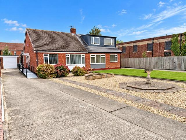 3 bedroom semi detached bungalow for sale