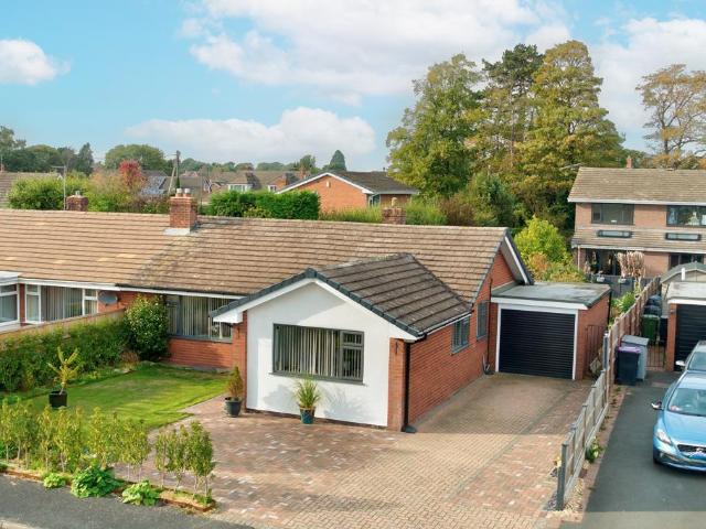 3 bedroom semi detached bungalow for sale