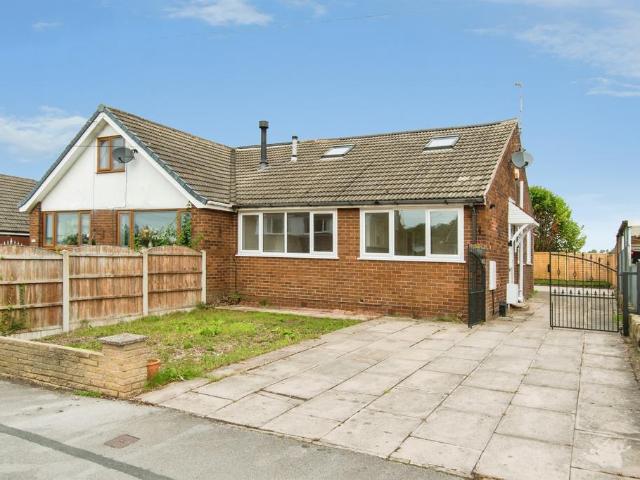3 bedroom semi detached bungalow for sale