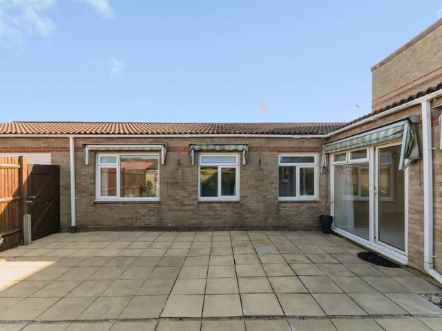 3 bedroom semi detached bungalow for sale