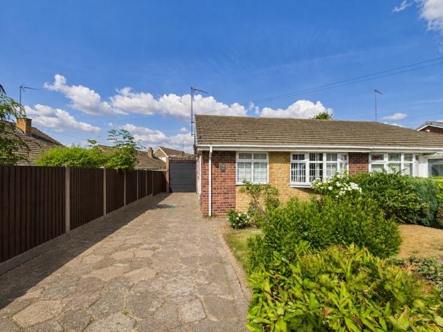 3 bedroom semi detached bungalow for sale