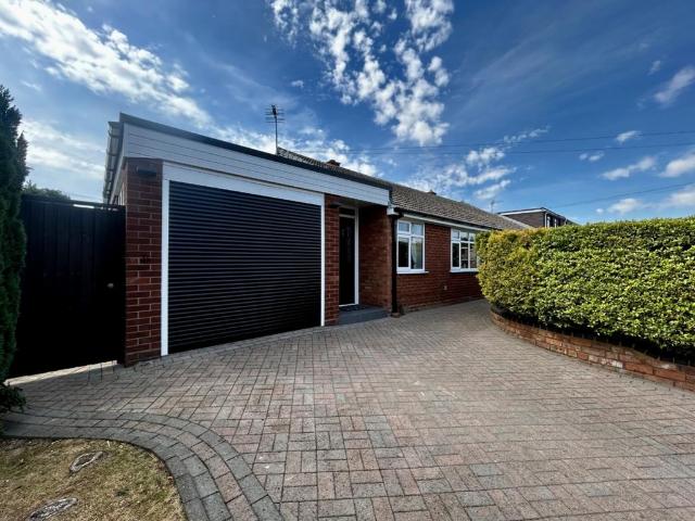 3 bedroom semi detached bungalow for sale