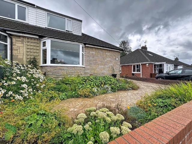 3 bedroom semi detached bungalow for sale
