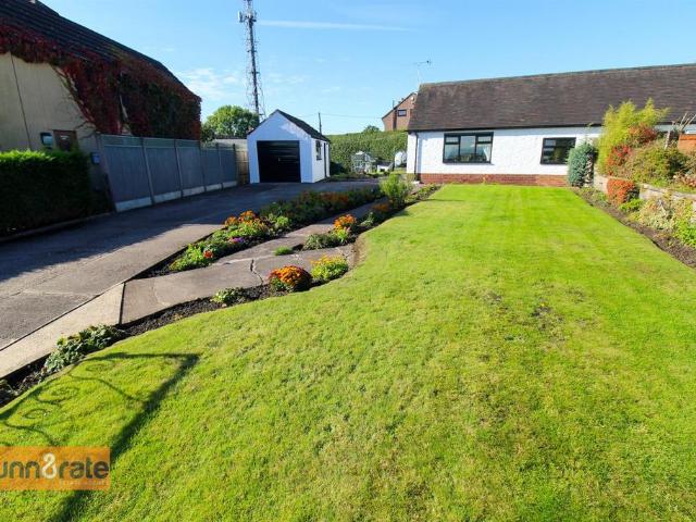 3 bedroom semi detached bungalow for sale