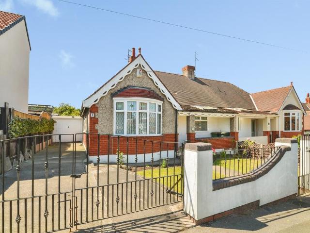 3 bedroom semi detached bungalow for sale