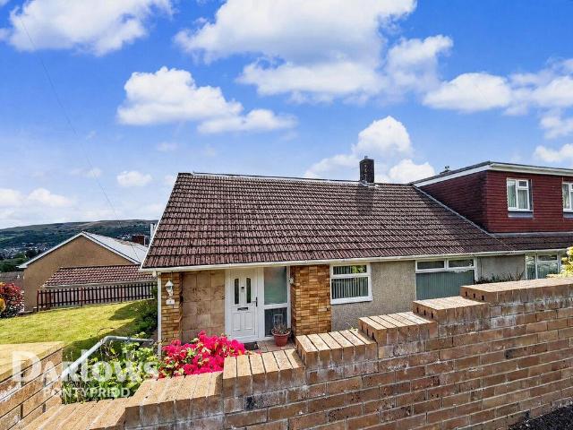 3 bedroom semi detached bungalow for sale