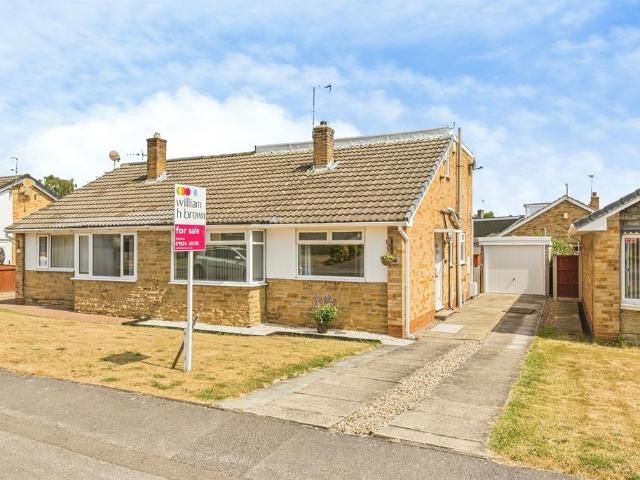 3 bedroom semi detached bungalow for sale