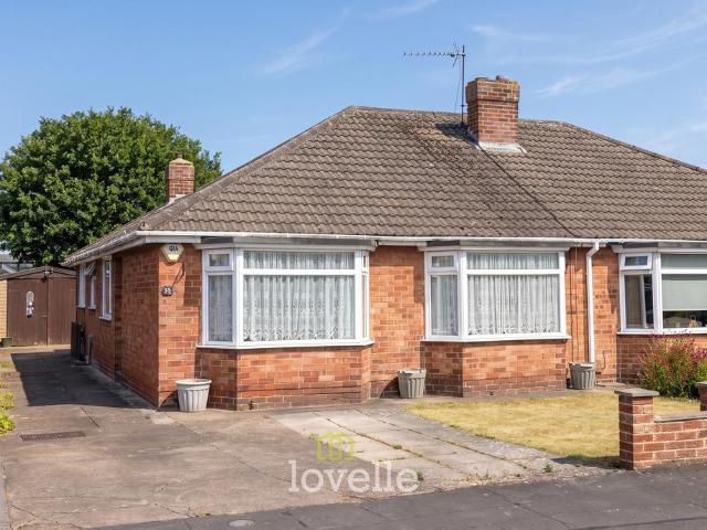 3 bedroom semi detached bungalow for sale
