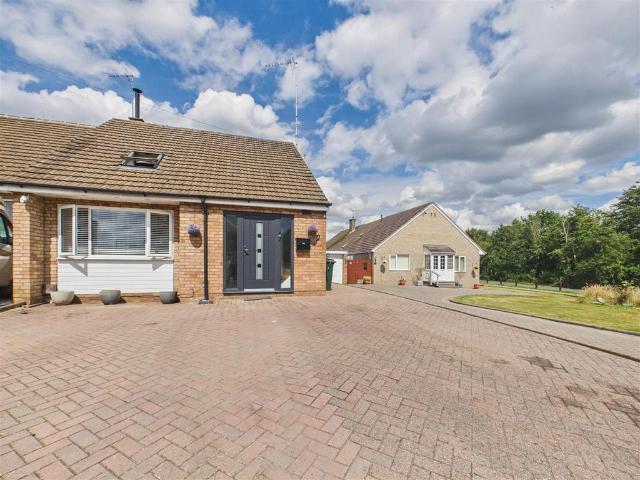 3 bedroom semi detached bungalow for sale