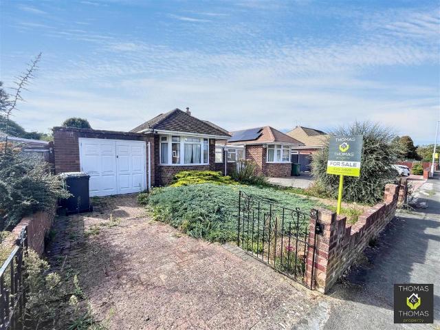 3 bedroom semi detached bungalow for sale