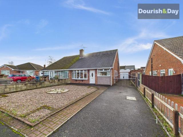 3 bedroom semi detached bungalow for sale