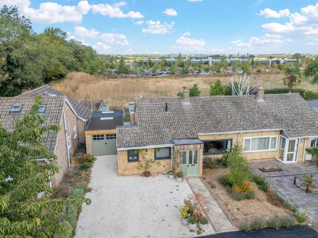 3 bedroom semi detached bungalow for sale
