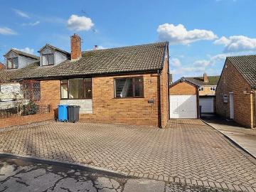 3 bedroom semi detached bungalow for sale