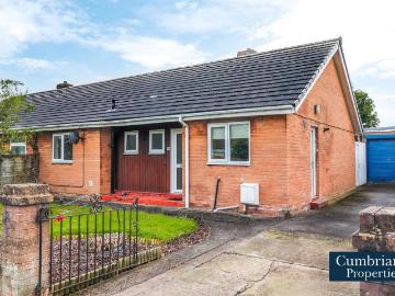 3 bedroom semi detached bungalow for sale