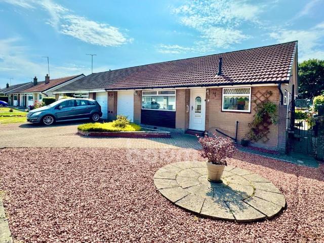 3 bedroom semi detached bungalow for sale
