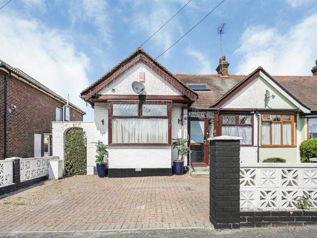 3 bedroom semi detached bungalow for sale