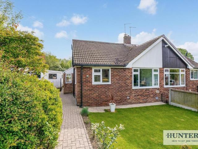 3 bedroom semi detached bungalow for sale