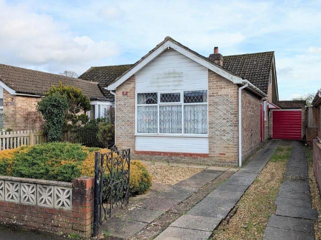 3 bedroom semi detached bungalow for sale