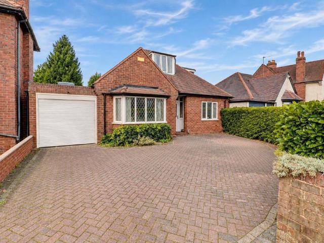3 bedroom semi detached bungalow for sale