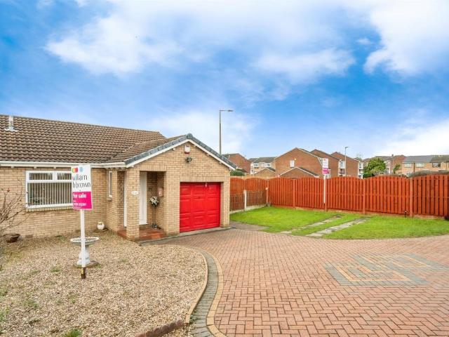 3 bedroom semi detached bungalow for sale