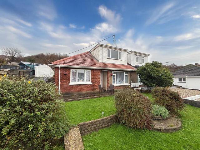 3 bedroom semi detached bungalow for sale