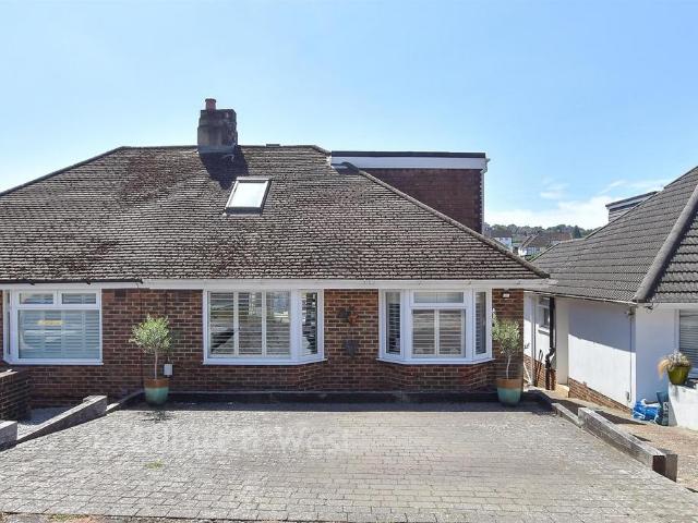 3 bedroom semi detached bungalow for sale