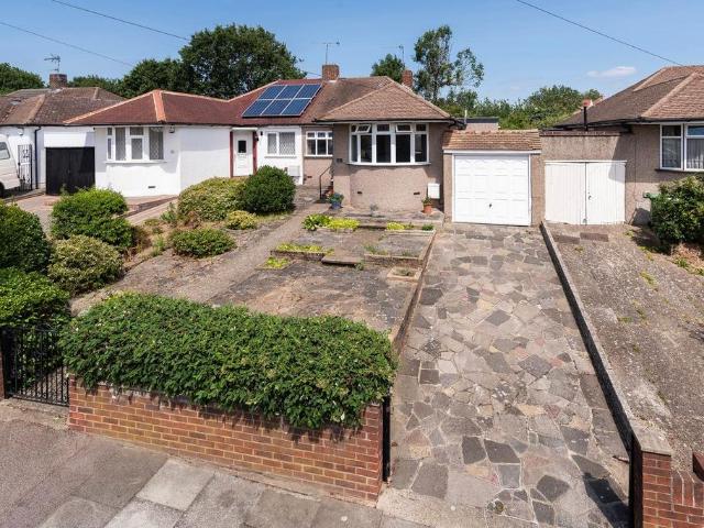 3 bedroom semi detached bungalow for sale