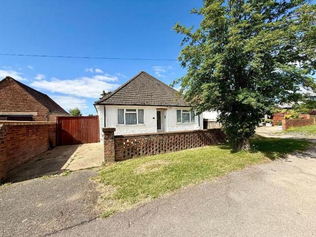 3 bedroom semi detached bungalow for sale