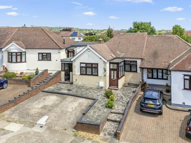 3 bedroom semi detached bungalow for sale