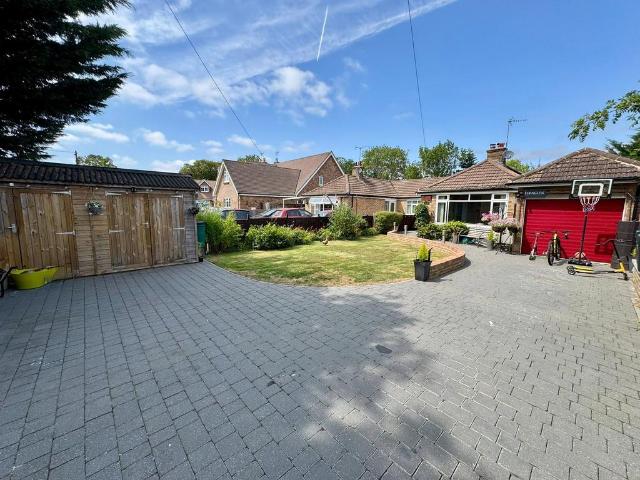 3 bedroom semi detached bungalow for sale