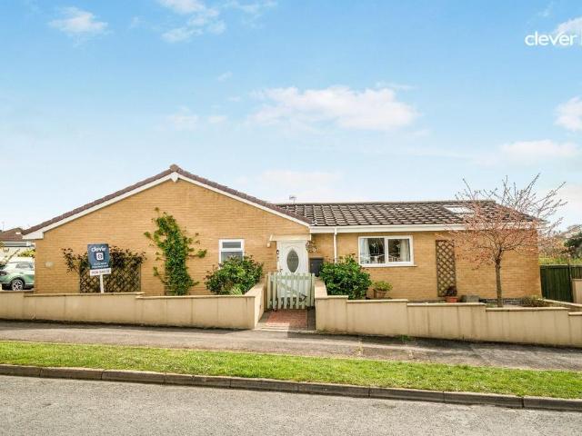 3 bedroom semi detached bungalow for sale