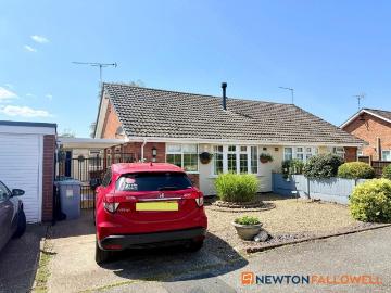 2 bedroom semi detached bungalow for sale